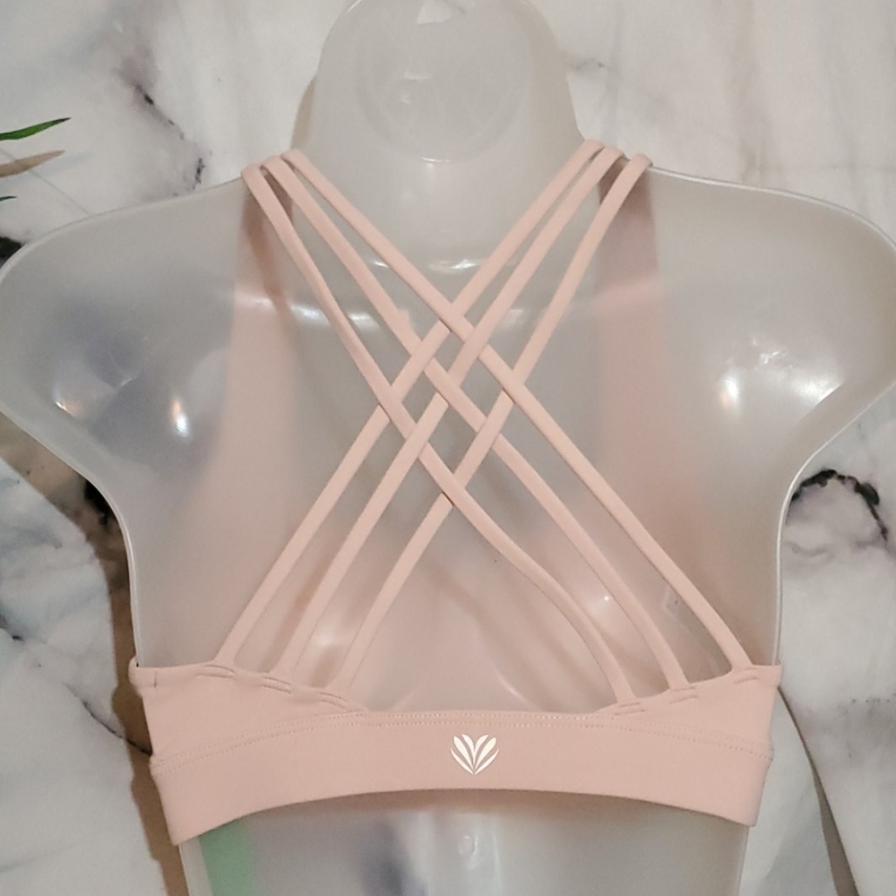 Strappy Sports Bra🦩